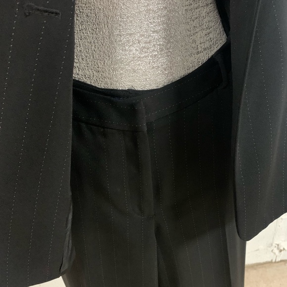 Charter Club woman’s suit - Picture 3 of 4